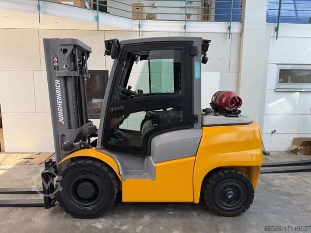Treibgasstapler Jungheinrich TFG 540 / Kabine / 1460 Std.
