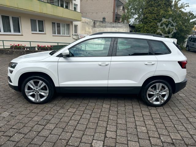 Pick-up SKODA Karoq 85kW DSG STYLE * Klimaaut. * Navi *