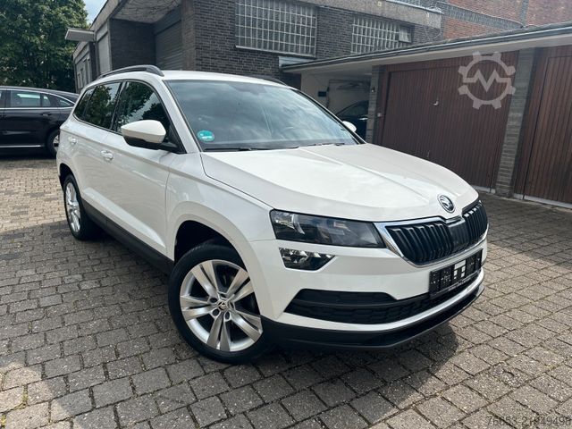 Pick-up SKODA Karoq 85kW DSG STYLE * Klimaaut. * Navi *