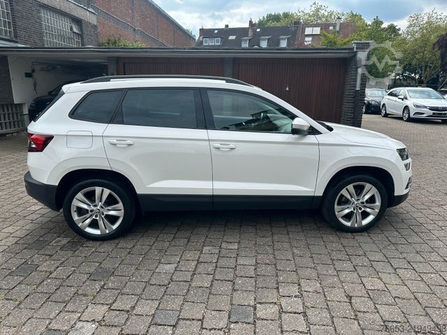 Pick-up SKODA Karoq 85kW DSG STYLE * Klimaaut. * Navi *