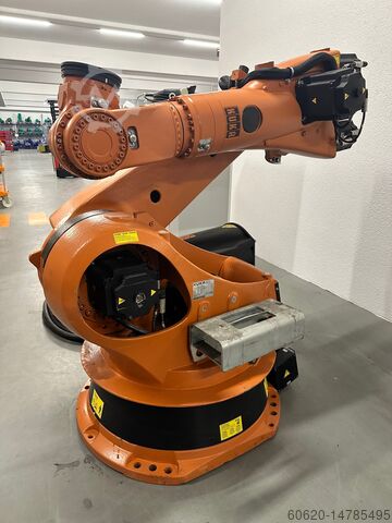 Industrial robot KUKA VKR210 R2700 (1) KRC2 ED05