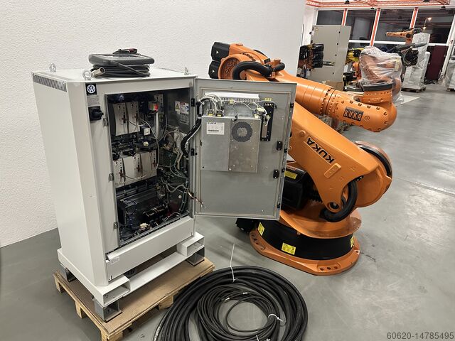 Industrial robot KUKA VKR210 R2700 (1) KRC2 ED05
