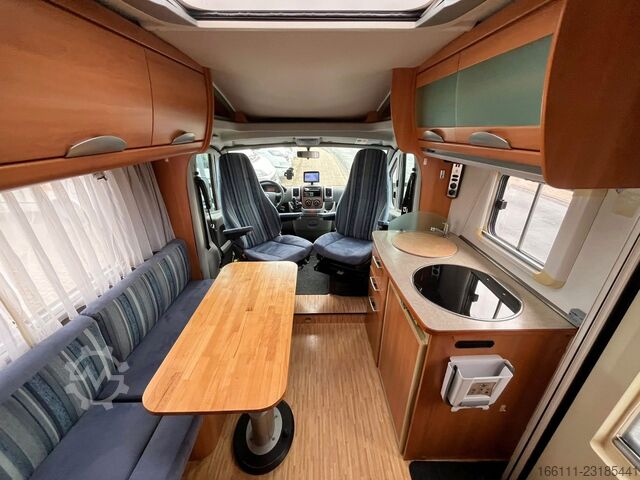 Teilintegriertes Wohnmobil HYMER/ERIBA T 578 SL - Festbett - Sat/TV - Solar - 2 x Klima