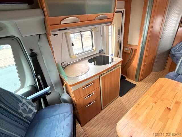 Teilintegriertes Wohnmobil HYMER/ERIBA T 578 SL - Festbett - Sat/TV - Solar - 2 x Klima
