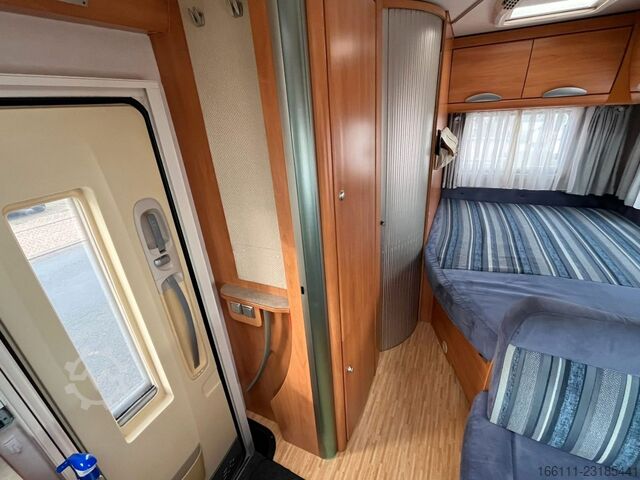 Teilintegriertes Wohnmobil HYMER/ERIBA T 578 SL - Festbett - Sat/TV - Solar - 2 x Klima