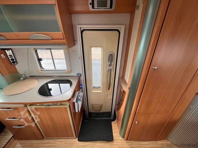Teilintegriertes Wohnmobil HYMER/ERIBA T 578 SL - Festbett - Sat/TV - Solar - 2 x Klima