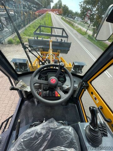 Radlader Knicklader Minilader Minischauf Gunter machine GG010