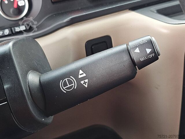 Standard-SZM MAN 18.470 TGX