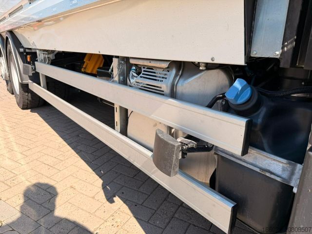 Box truck MAN TGM 26.320 6x2/4 Getränkefahrzeug Wingliner LBW