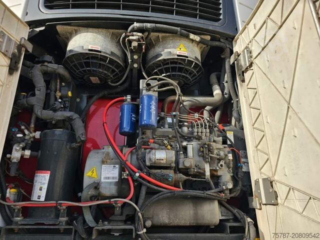 Kühlauflieger SCHMITZ CARGOBULL Tiefkühler City, 2. Achse drehbar, Carrier 1550