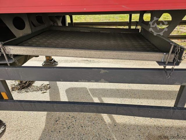 Kühlauflieger SCHMITZ CARGOBULL Tiefkühler City, 2. Achse drehbar, Carrier 1550