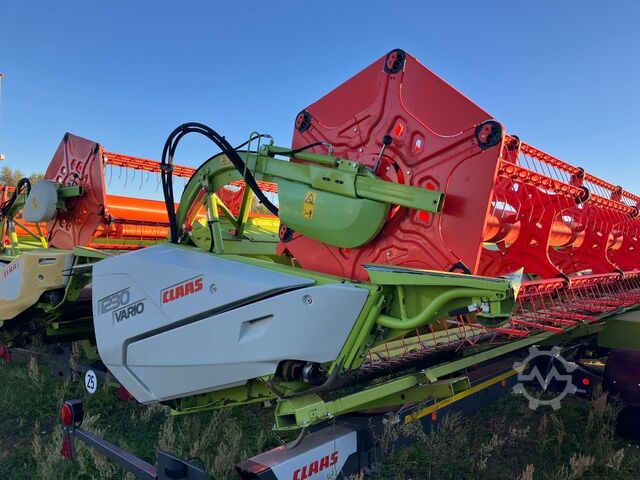 CLAAS Vario 1230 mit Laser links/ Wagen CLAAS Vario 1230 mit Laser links/ Wagen