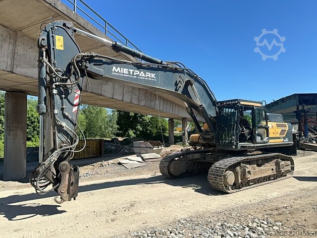 Tracked Excavator Hyundai HX520AL