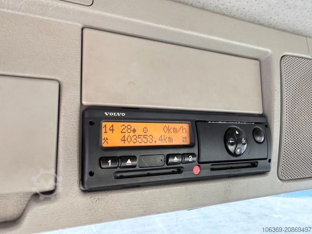 Flatbed truck with tarp VOLVO FM 330 4x2 7,7 m Curtainsider and Taillift