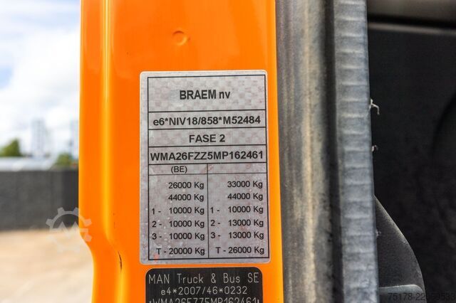 Hook arm system MAN TGS 33.430 BB