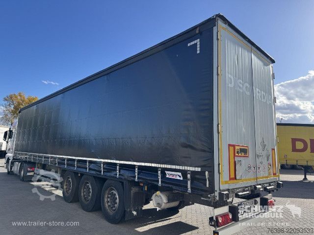 Auflieger mit Pritsche & Plane Schmitz Cargobull Curtainsider Standard