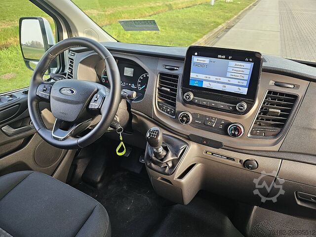 Passenger transportation FORD TRANSIT CUSTOM 2.0 L2H1 2x Airco 9P!