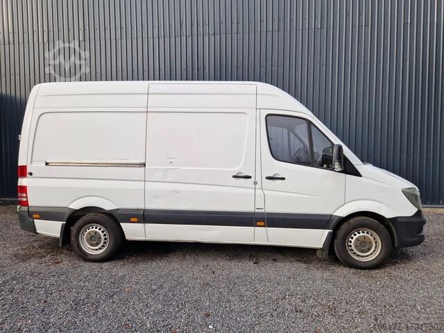 Box van Mercedes-Benz Sprinter 314 AIRCO / MANUEL/ NOUVEAU MOTEUR 320...
