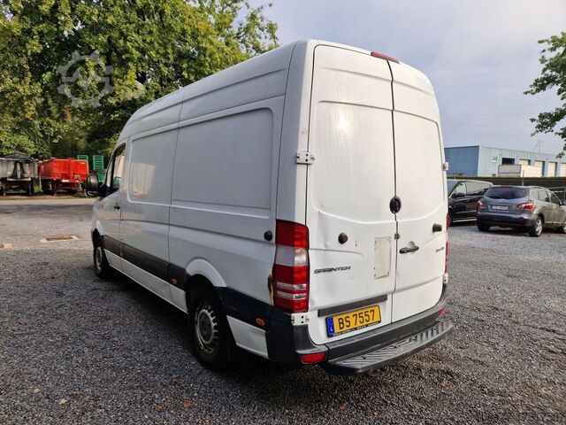 Box van Mercedes-Benz Sprinter 314 AIRCO / MANUEL/ NOUVEAU MOTEUR 320...