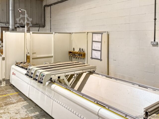 5-Achs-Bearbeitungszentrum SCM TECH Z5-52