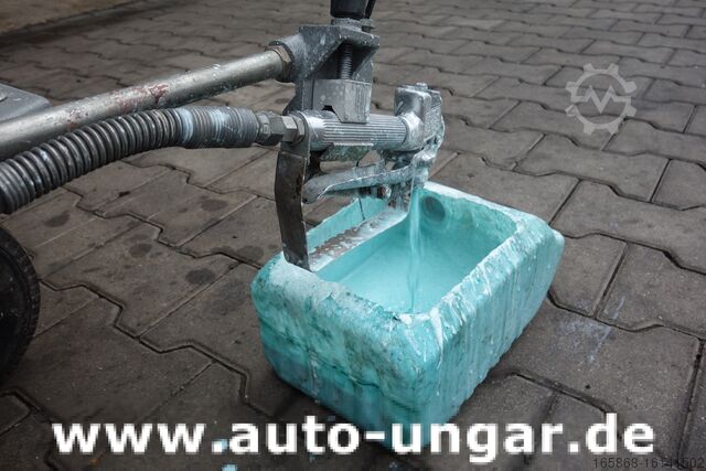 Baumaschine Titan Promark 690 Graco LineLazer Airless Road