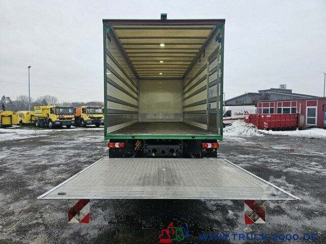 Box truck Mercedes-Benz Actros 1824 Koffer 7,30 m LBW 2t. MBUX 1.Hand