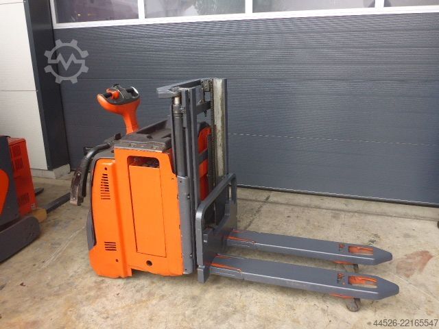 Hochhubwagen Linde L12 LHPAP