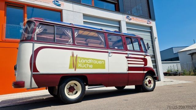 Kleinbus MERCEDES-BENZ Vorgänger Sprinter O 319 Samba mit Faltdach AC