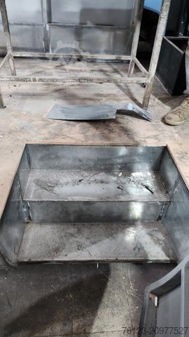 Kleinbus MERCEDES-BENZ Vorgänger Sprinter O 319 Samba mit Faltdach AC