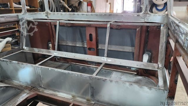 Kleinbus MERCEDES-BENZ Vorgänger Sprinter O 319 Samba mit Faltdach AC