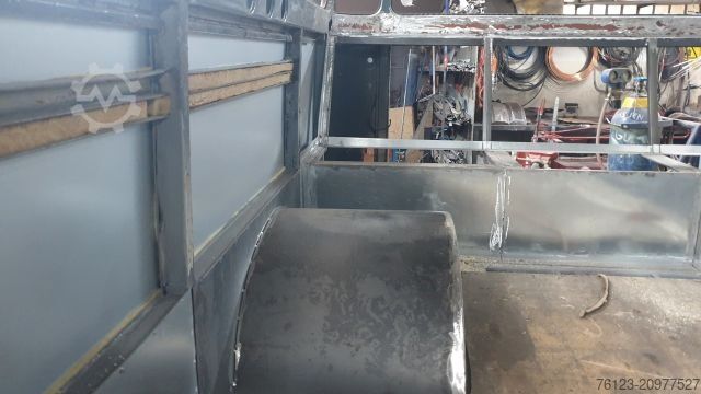 Kleinbus MERCEDES-BENZ Vorgänger Sprinter O 319 Samba mit Faltdach AC