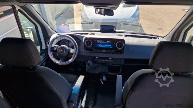 Kleinbus MERCEDES-BENZ Sprinter Lord Light 22 Sitzer 5 x Lagerfahrzeug