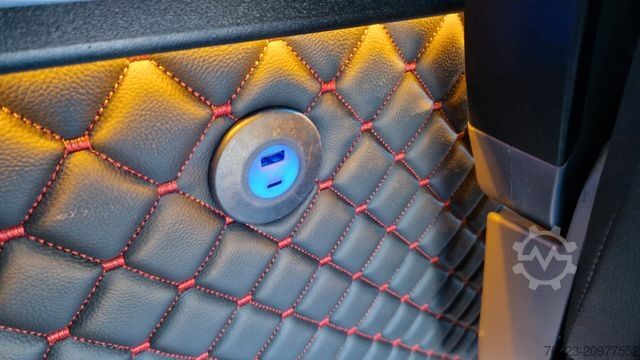 Kleinbus MERCEDES-BENZ Sprinter 315 Tourer 9 SS  VIP Systemboden Stock