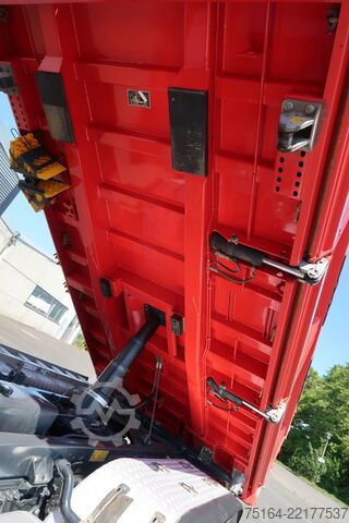 Dreiseitenkipper LKW Mercedes-Benz Arocs 2658 LK 6x4 Bordmatik