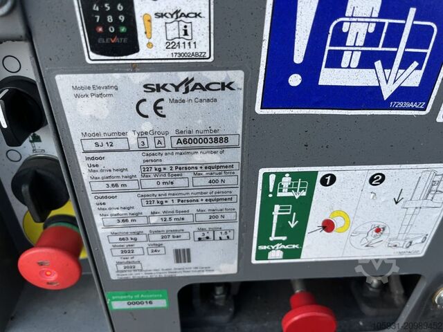 Vertical / Personnel Lifts Skyjack SJ12