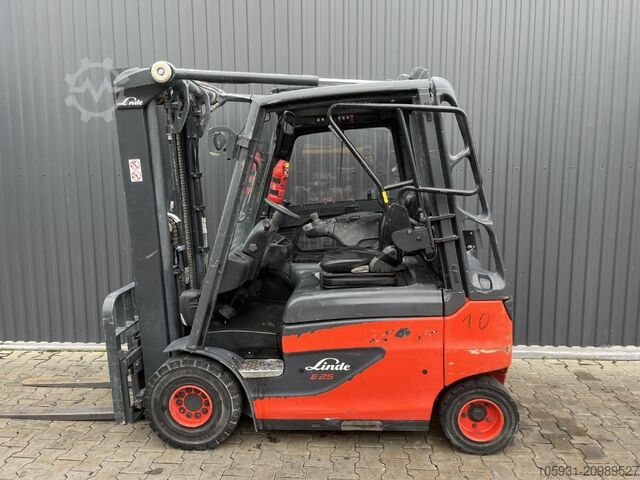 Electric 4-wheel forklift Linde E25-01
