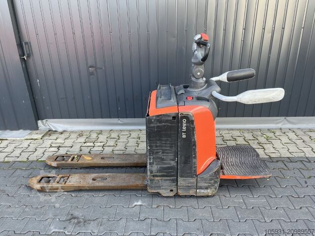 Electric Pallet Truck BT LPE200