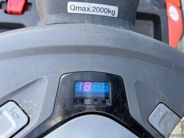 Electric Pallet Truck BT LPE200