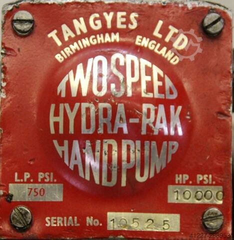 Hand hydraulic pump with cylinder Tangyes 100 Tonnen