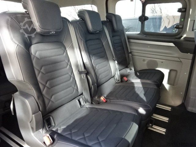 Kleinbus FORD Tourneo Custom Titanium X BEV 340L1 AHK Pano B&O