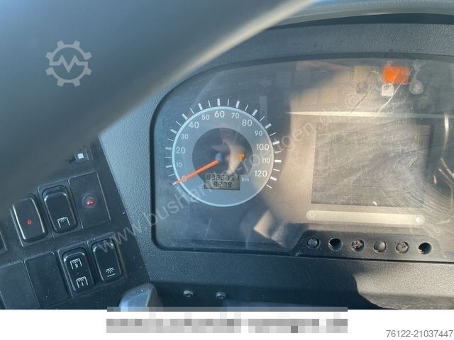 Articulated bus MERCEDES-BENZ Conecto G/Klima/Euro6/O 530 G/A23/A40