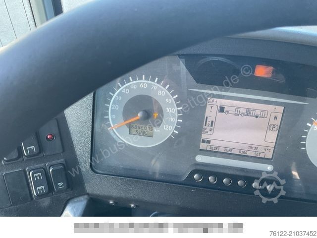 Articulated bus MERCEDES-BENZ Conecto G/Klima/Euro6/O 530 G/A23/A40