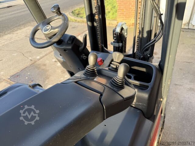 Elektro 4 Rad-Stapler Linde E16 PH-02