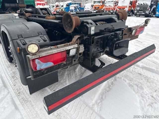 Roll-off tipper truck MAN TGX 26.440 Abrollkipper HYVA 20.60.S