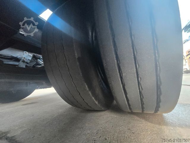 Volumen SZM MERCEDES-BENZ ACTROS 1853 * LEDER  * VOLL * GIGASPACE * LOHR *