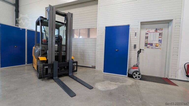 Treibgasstapler Jungheinrich TFG 425 GE115-500DZ