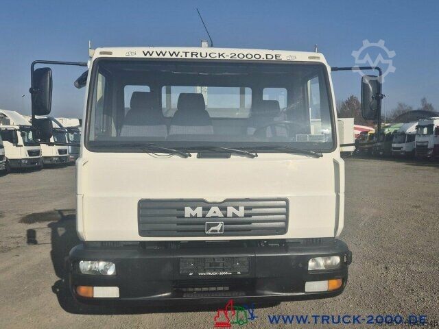 Pick-up van MAN 8.160 Lange Pritsche 6.15m 3 Sitzer Nur 280TKM