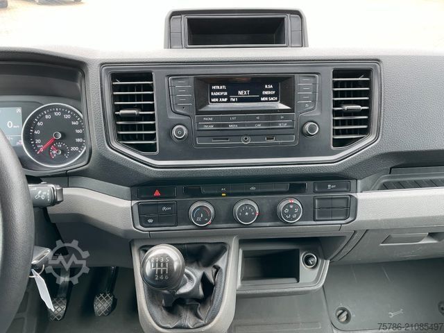 Pick-up van VOLKSWAGEN Crafter 35 L3 Pritsche/ 4MOTION/ AC/ AHK