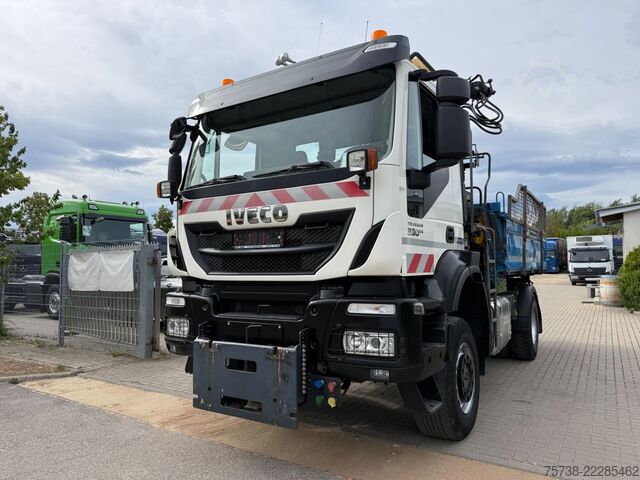 Kipper LKW IVECO Trakker 330 4x4 Meiller Kipper+Hiab 088B-2 Funk