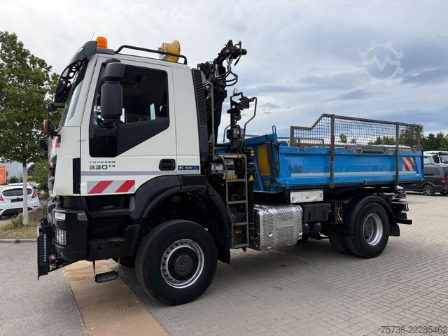 Kipper LKW IVECO Trakker 330 4x4 Meiller Kipper+Hiab 088B-2 Funk